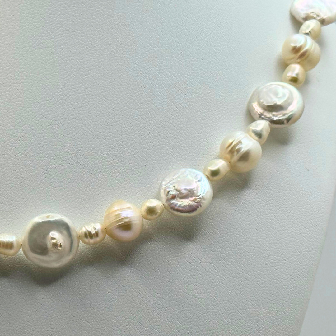All of the Pearls Necklace I